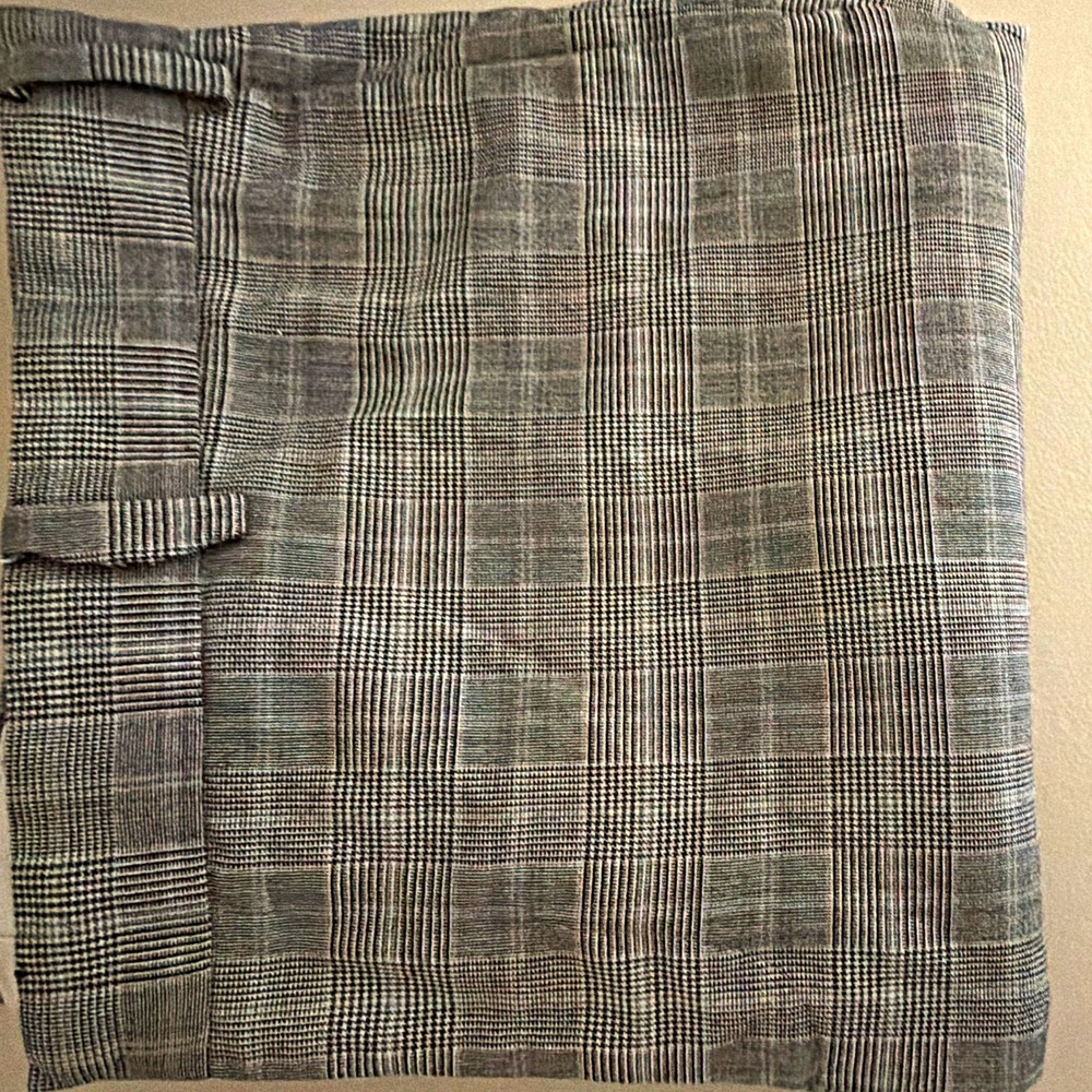 H&M Men's 44 Gray Plaid Skinny Fit Flat Front Dress Pants Woven Pockets